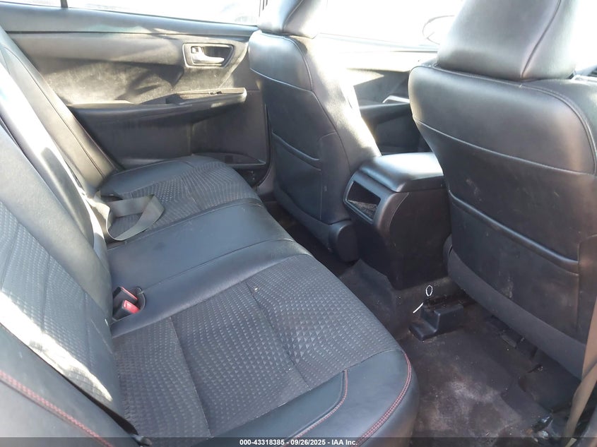 2015 Toyota Camry Se VIN: 4T1BF1FK0FU889580 Lot: 43318385