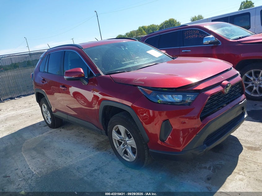 TOYOTA RAV4 LE