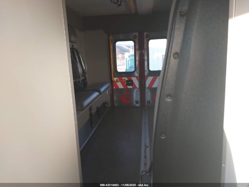 2025 Ford E-350 Cutaway VIN: 1FDWE3FN4SDD07338 Lot: 43318483