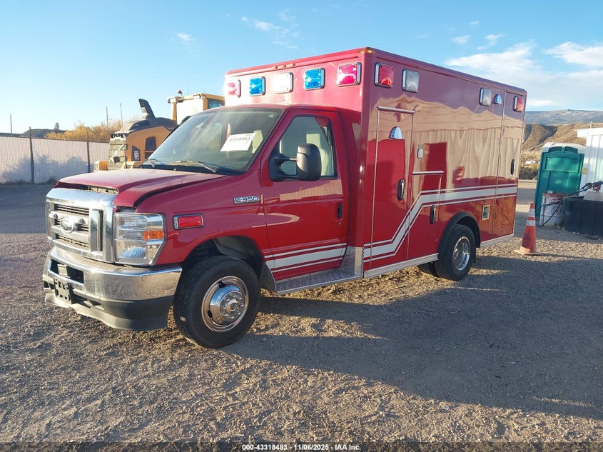 2025 FORD E-350 CUTAWAY auction photo 2