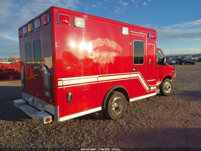 2025 FORD E-350 CUTAWAY auction photo 4