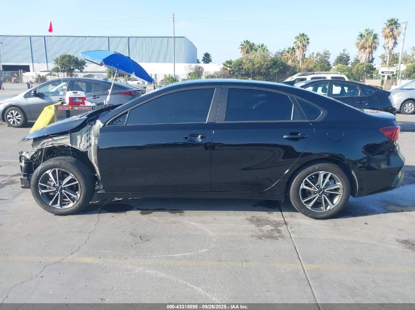 2023 Kia Forte Lxs VIN: 3KPF24AD4PE593120 Lot: 43318598