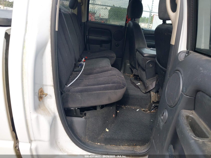 2005 Dodge Ram 1500 Slt/Laramie VIN: 1D7HA18DX5S145724 Lot: 43318632