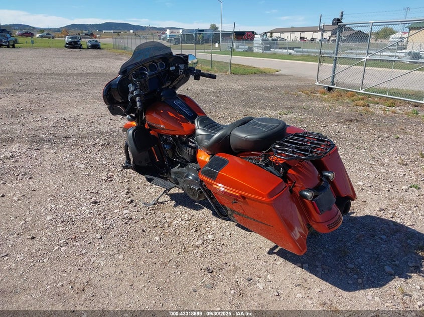 1HD1KRP15LB630461 2020 HARLEY-DAVIDSON STREET GLIDE photo no. 3