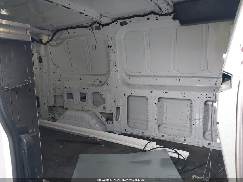 2016 Ford Transit-150 VIN: 1FTYE1ZM7GKB21140 Lot: 43318731