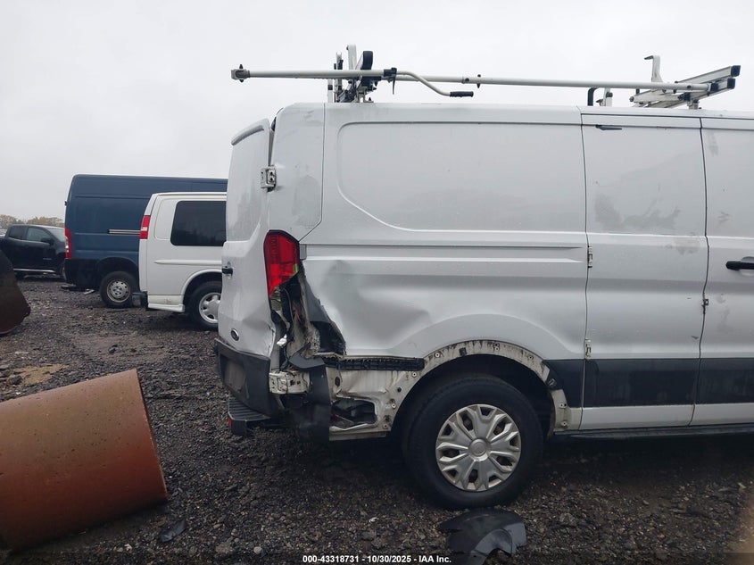 2016 Ford Transit-150 VIN: 1FTYE1ZM7GKB21140 Lot: 43318731