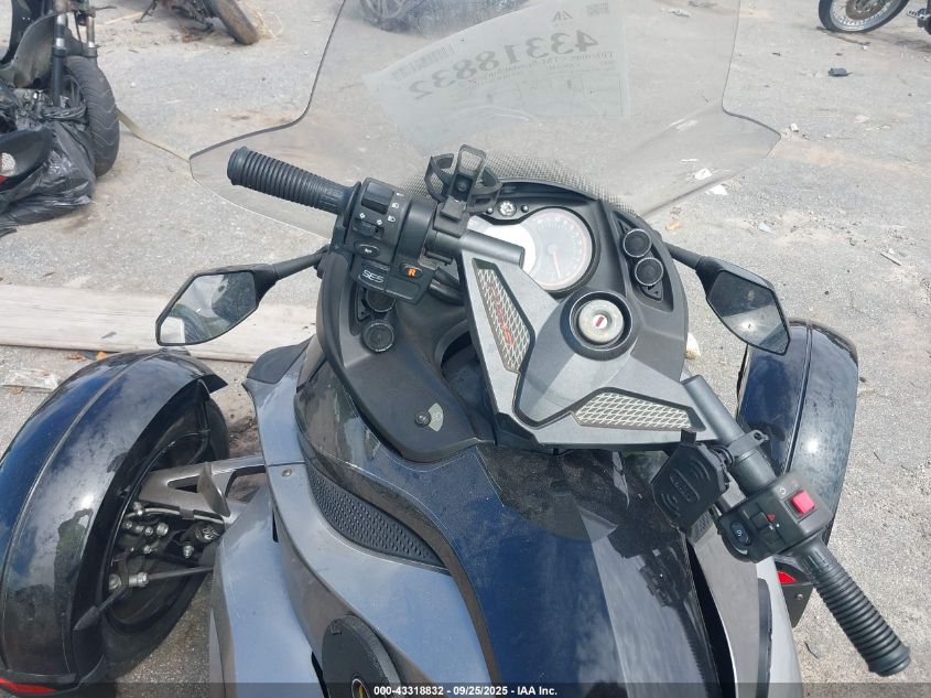 2012 Can-Am Spyder Roadster Rs-S VIN: 2BXJAWA18CV000065 Lot: 43318832