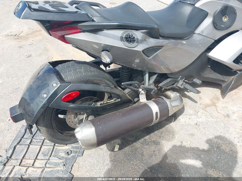 2012 Can-Am Spyder Roadster Rs-S VIN: 2BXJAWA18CV000065 Lot: 43318832