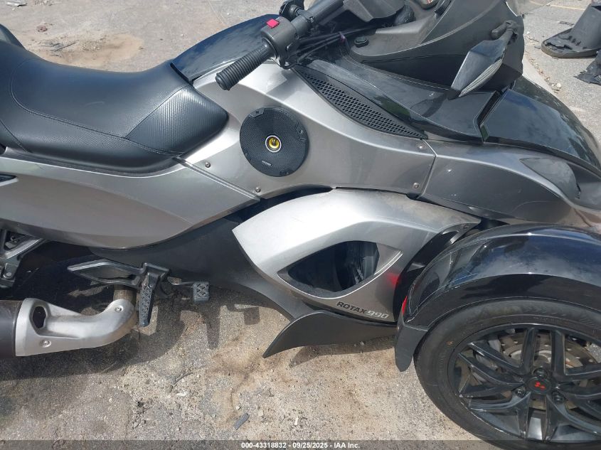 2012 Can-Am Spyder Roadster Rs-S VIN: 2BXJAWA18CV000065 Lot: 43318832