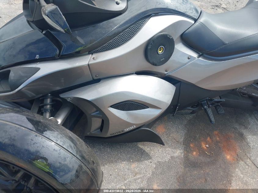 2012 Can-Am Spyder Roadster Rs-S VIN: 2BXJAWA18CV000065 Lot: 43318832