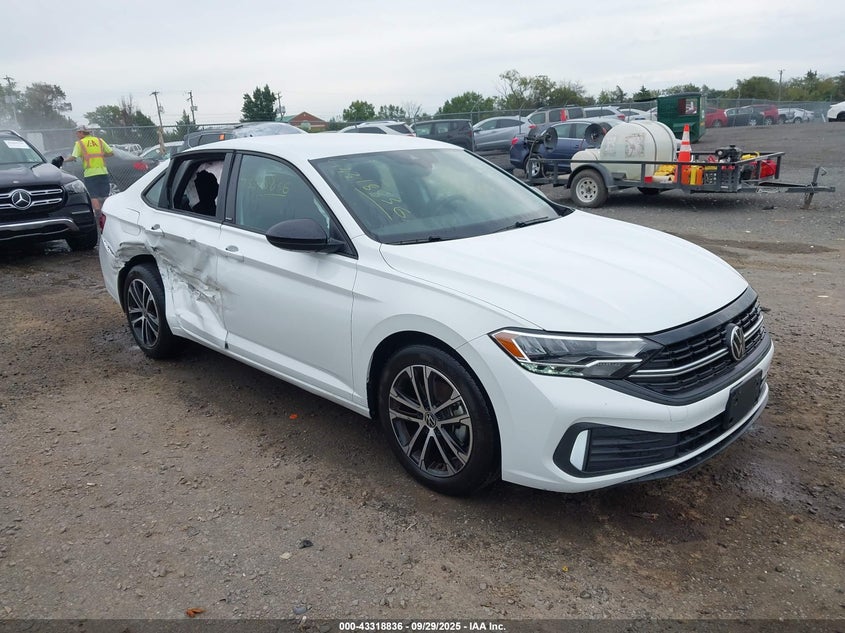 VOLKSWAGEN JETTA 1.5T SPORT