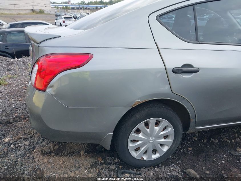 2014 Nissan Versa 1.6 S+ VIN: 3N1CN7AP2EL810598 Lot: 43318974