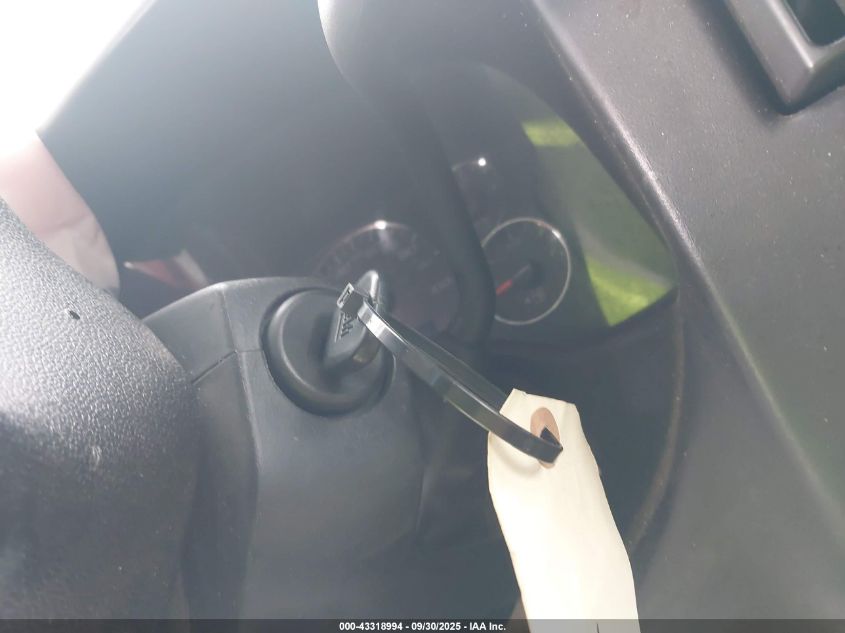 2017 GMC Savana 2500 Work Van VIN: 1GTW7BFF2H1328393 Lot: 43318994