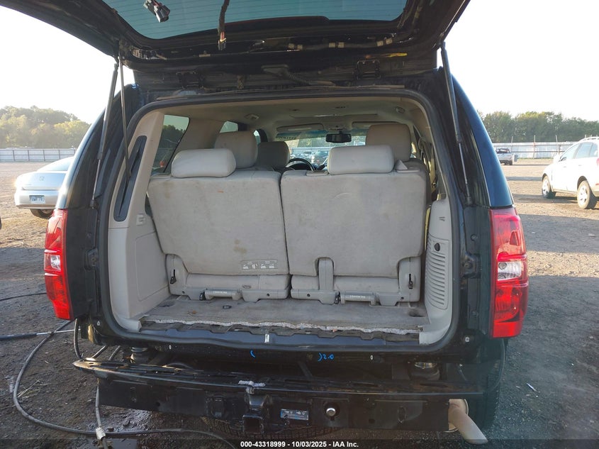 2014 CHEVROLET TAHOE LT 1GNSCBE0XER146095