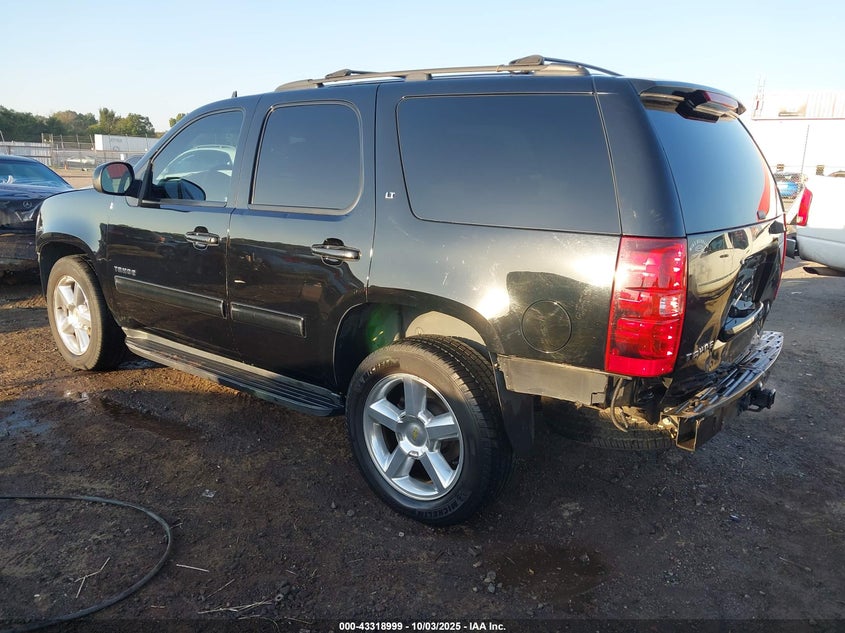 2014 CHEVROLET TAHOE LT 1GNSCBE0XER146095