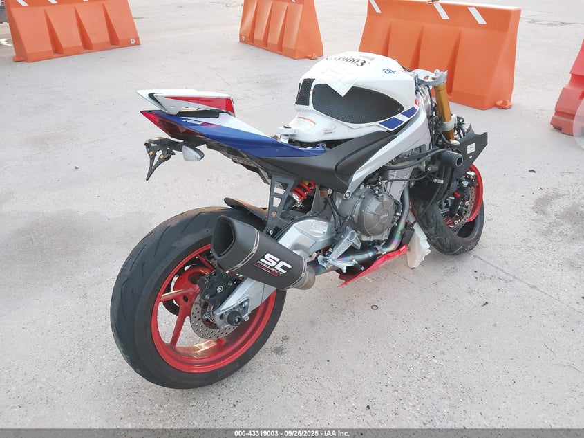 ZD4KSUP02NS000016 2022 APRILIA RS photo no. 4