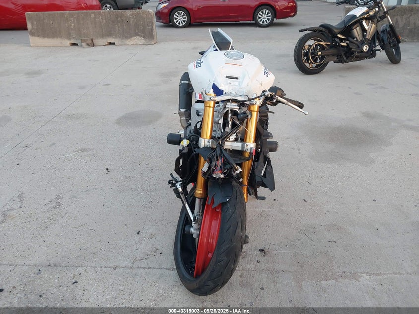 ZD4KSUP02NS000016 2022 APRILIA RS photo no. 5