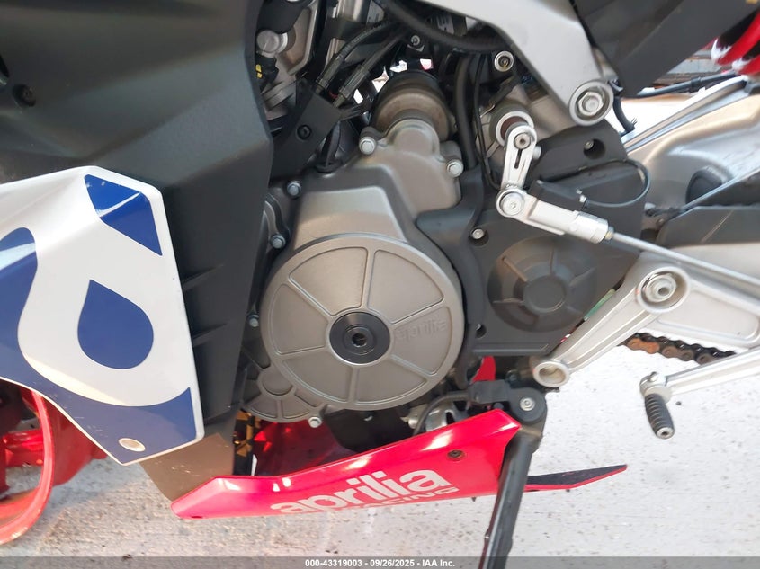 ZD4KSUP02NS000016 2022 APRILIA RS photo no. 9