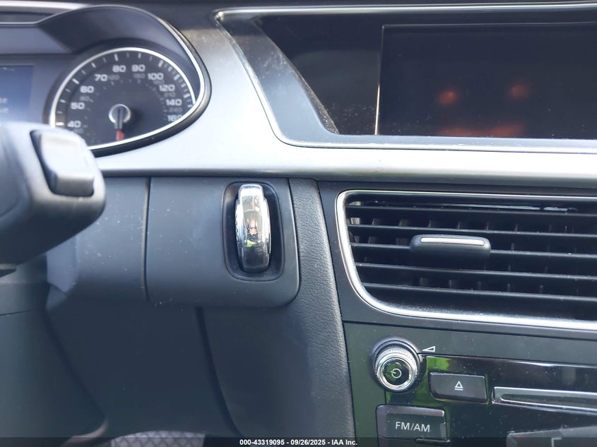 2014 AUDI A4 2.0T PREMIUM - WAUAFAFL9EN043687