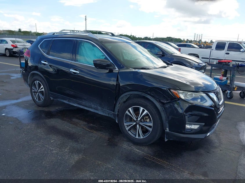 NISSAN ROGUE SV