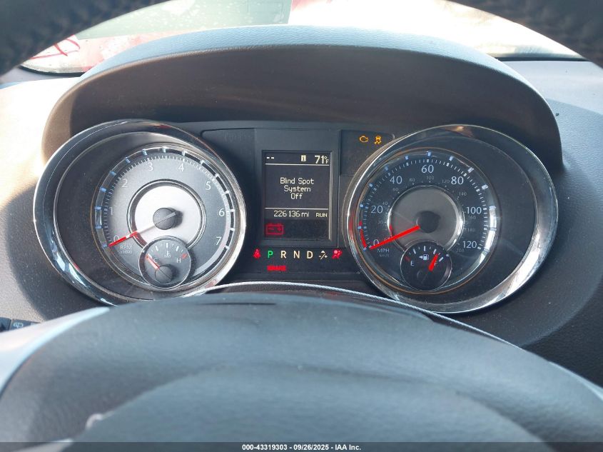 2014 Chrysler Town & Country Touring-L VIN: 2C4RC1CG5ER329741 Lot: 43319303