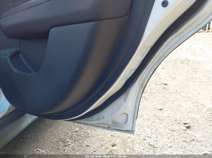 2008 Nissan Versa 1.8S VIN: 3N1BC11E38L365788 Lot: 43319469