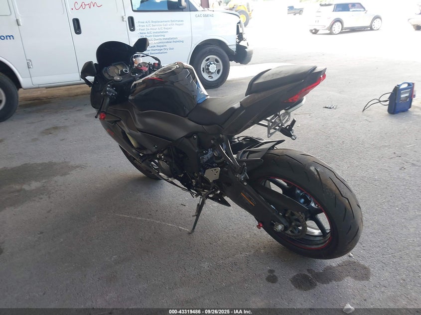 JKBZXJH10NA013649 2022 KAWASAKI ZX photo no. 3