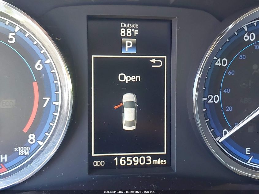 2017 Toyota Corolla Xse VIN: 5YFBURHE6HP703069 Lot: 43319487