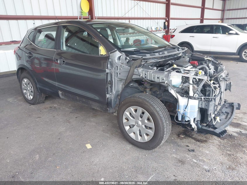 NISSAN ROGUE SPORT S