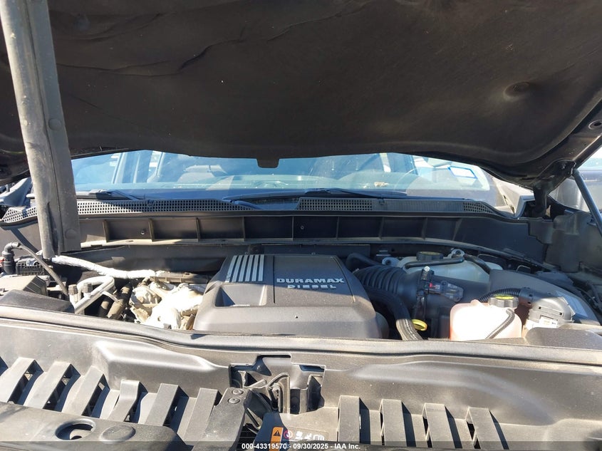 2021 CHEVROLET SILVERADO 1500 4WD  SHORT BED RST - 3GCUYEET5MG291736