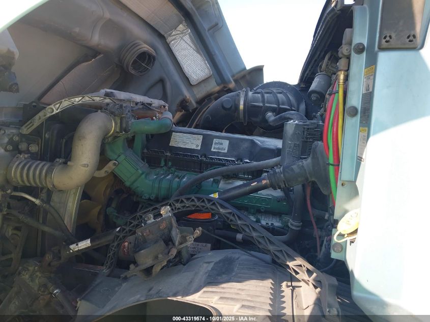 2018 Volvo Vnl VIN: 4V4NC9EH4JN888079 Lot: 43319574