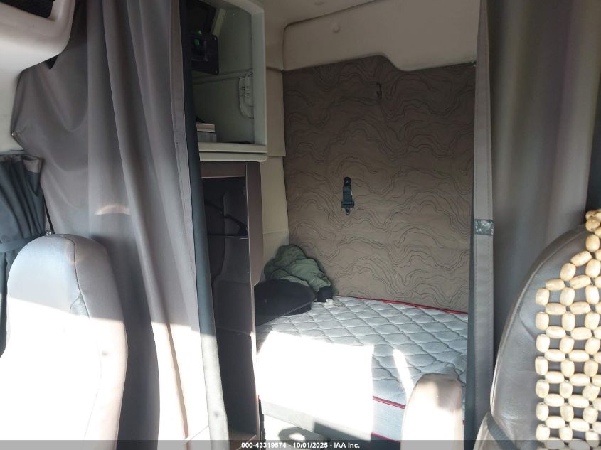 2018 Volvo Vnl VIN: 4V4NC9EH4JN888079 Lot: 43319574