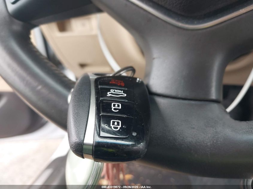 2015 Hyundai Genesis 3.8 VIN: KMHGN4JE5FU025782 Lot: 43319572