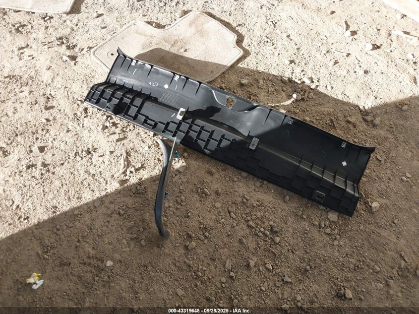 2017 Chrysler 300C VIN: 2C3CCAEG3HH657922 Lot: 43319648