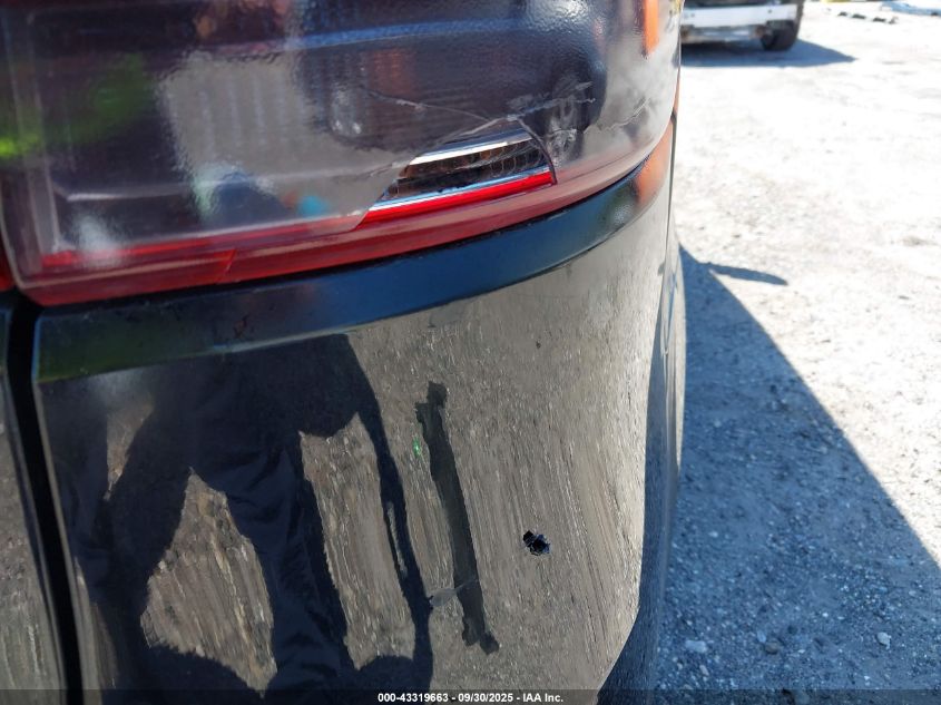 2017 Kia Sorento 2.4L Lx VIN: 5XYPG4A39HG323379 Lot: 43319663