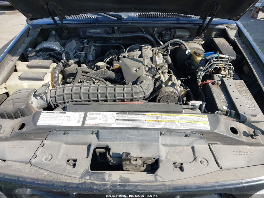 1998 Ford Explorer Sport VIN: 1FMYU22X8WUD10049 Lot: 43319665