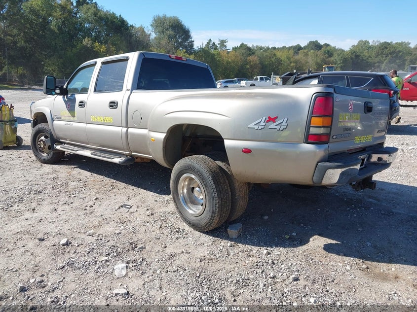1GCJK33152F205723 2002 CHEVROLET SILVERADO photo no. 3