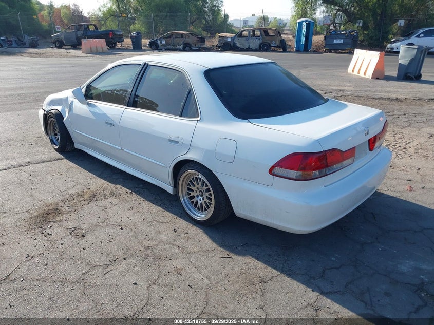 JHMCG66831C025384 2001 HONDA ACCORD photo no. 3