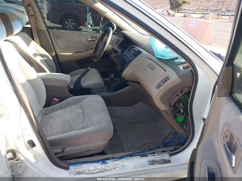 JHMCG66831C025384 2001 HONDA ACCORD photo no. 5
