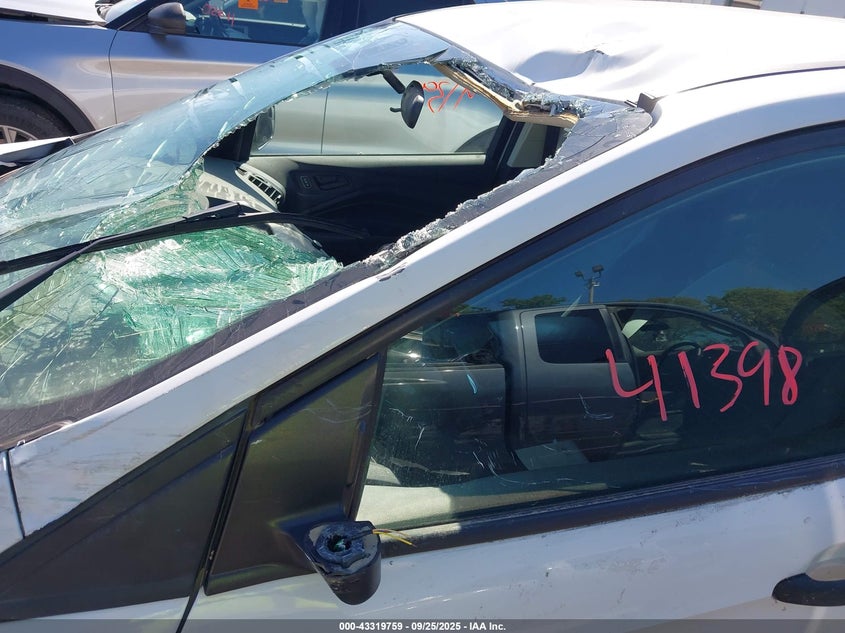 VIN 1FMCU0F77KUB32217 2019 FORD ESCAPE S