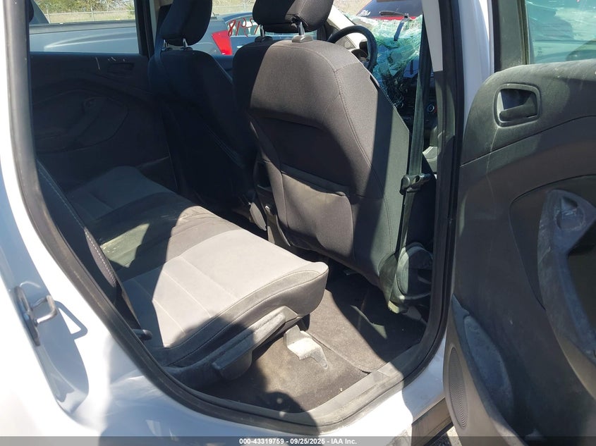 VIN 1FMCU0F77KUB32217 2019 FORD ESCAPE S