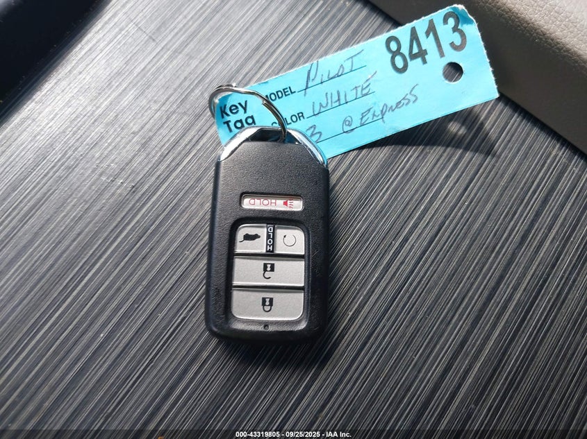 2016 HONDA PILOT TOURING - 5FNYF5H9XGB055794