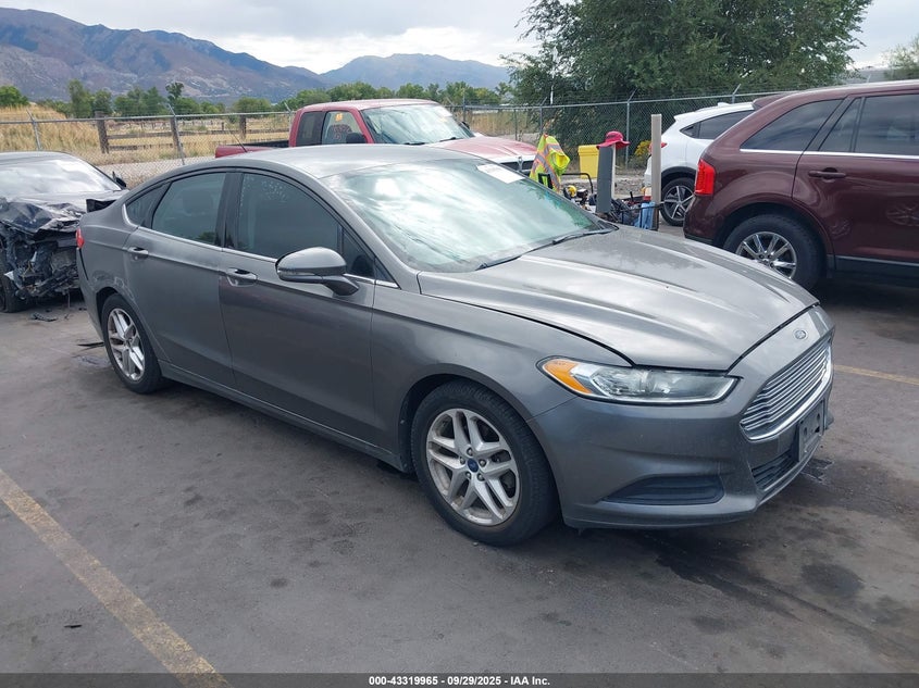 FORD FUSION SE