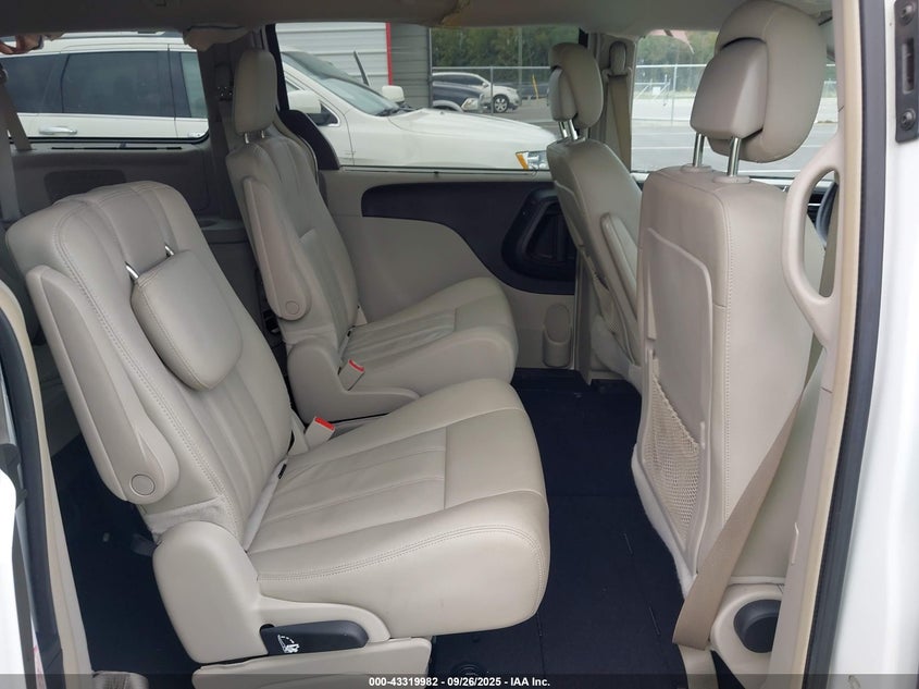 2016 CHRYSLER TOWN & COUNTRY TOURING - 2C4RC1BGXGR222379