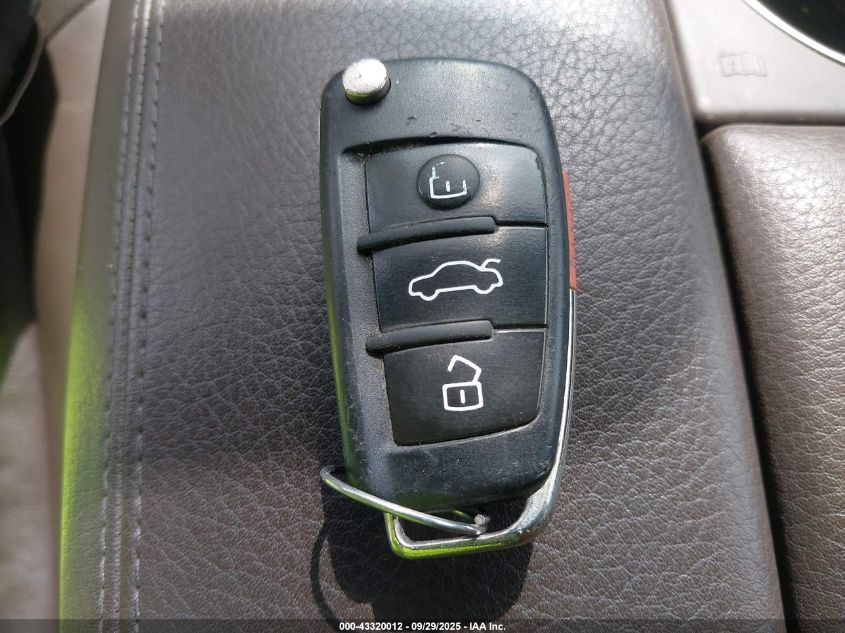 2013 Audi Q7 3.0T Premium VIN: WA1LGAFE4DD013828 Lot: 43320012