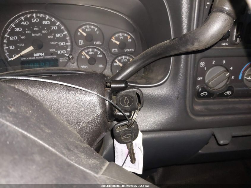 2002 Chevrolet Silverado 2500Hd VIN: 1GCHC23UX2F133420 Lot: 43320036