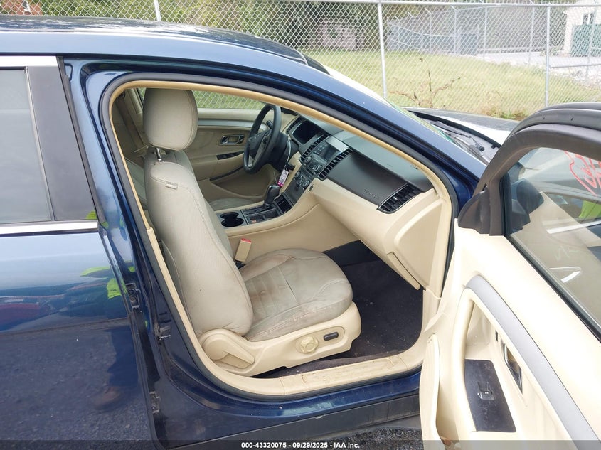 2017 FORD TAURUS SE - 1FAHP2D81HG137046