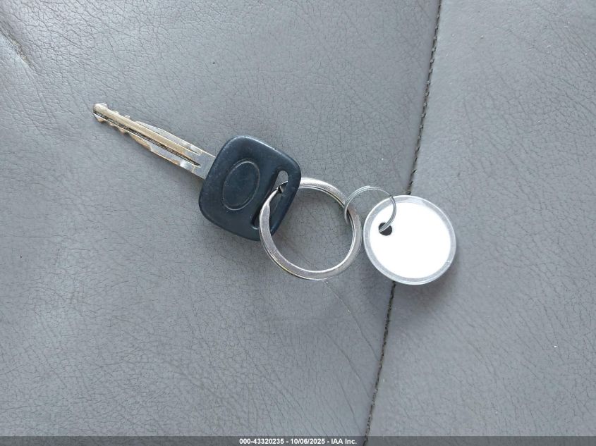 2002 Toyota Tundra Sr5 V8 VIN: 5TBBT44192S249710 Lot: 43320235