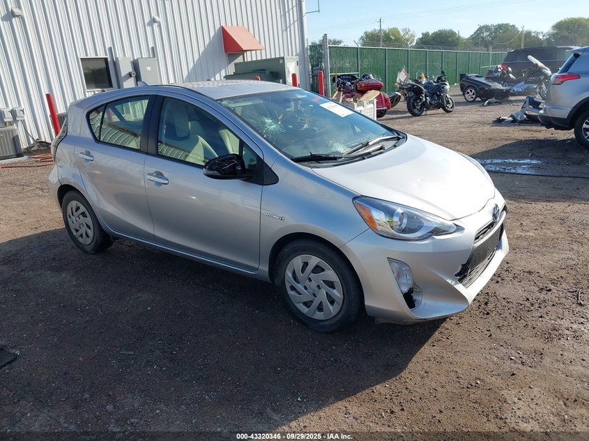 2016 TOYOTA PRIUS C ONE - JTDKDTB33G1126735