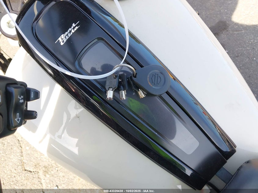 2023 Harley-Davidson Fltrxst VIN: 1HD1ACL17PB617156 Lot: 43320438